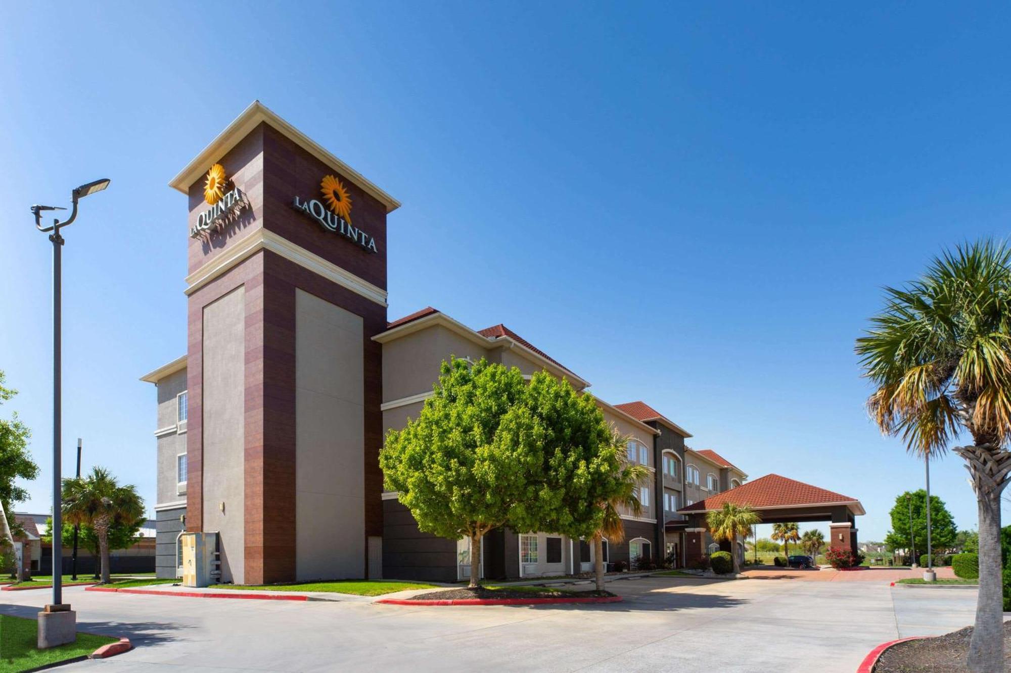 La Quinta By Wyndham Deer Park Hotel Exterior foto