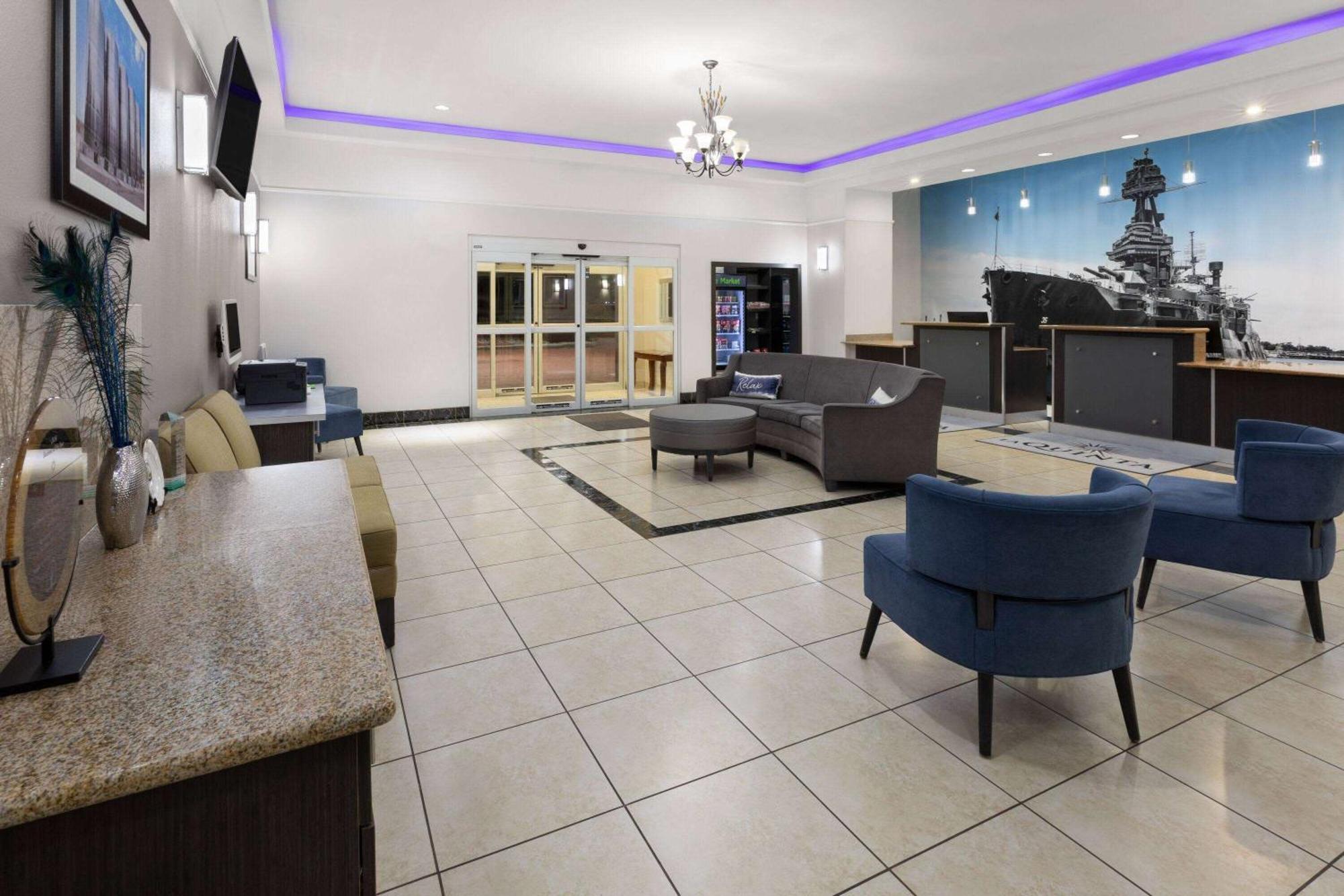 La Quinta By Wyndham Deer Park Hotel Exterior foto